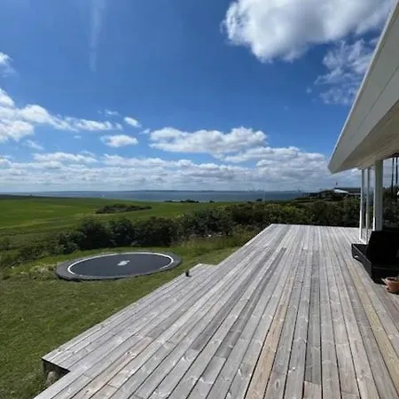 Summer House With Panoramic Views Of Aarhus Bay * Knebel